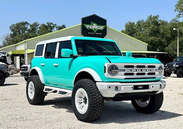 image of a custom Bronco in a Tiffany blue color