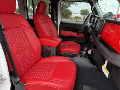 2025 Jeep Wrangler CUSTOM SAHARA