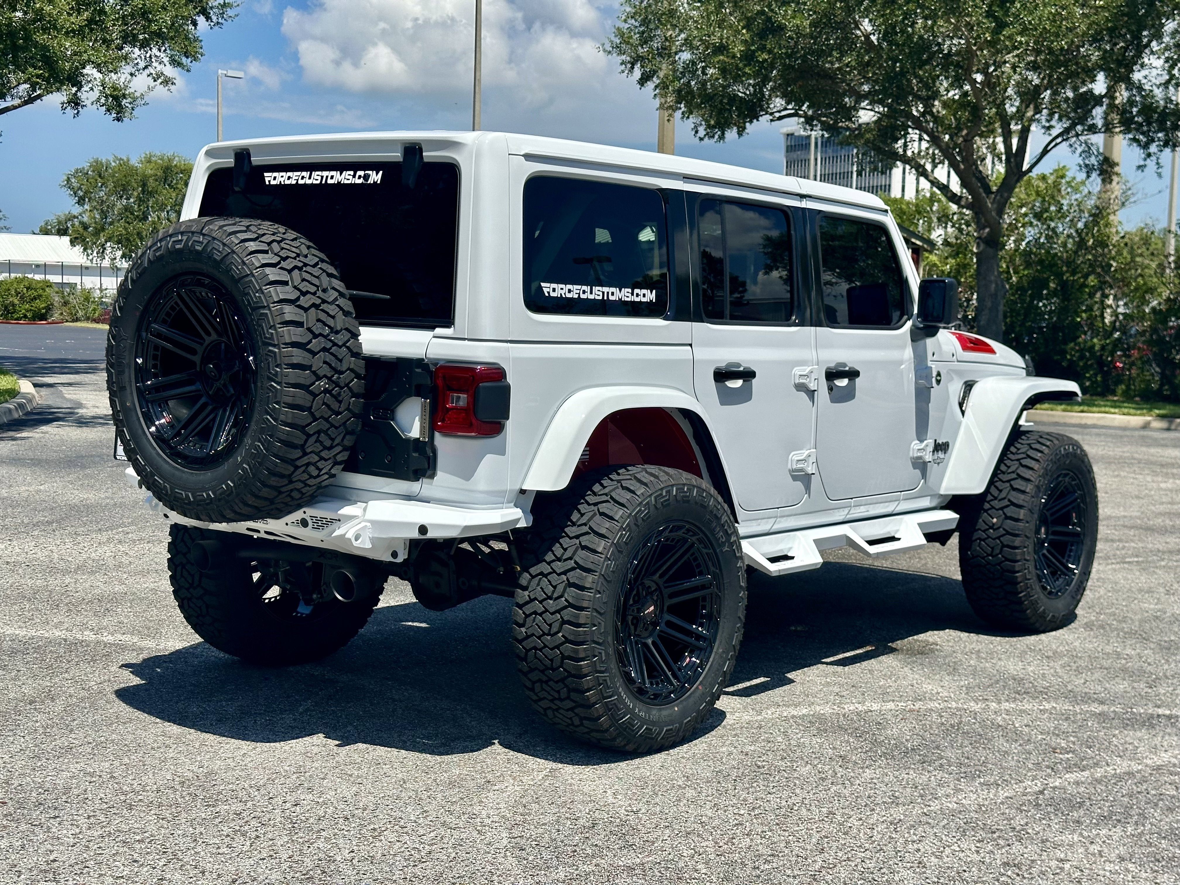 2025 Jeep Wrangler CUSTOM SAHARA