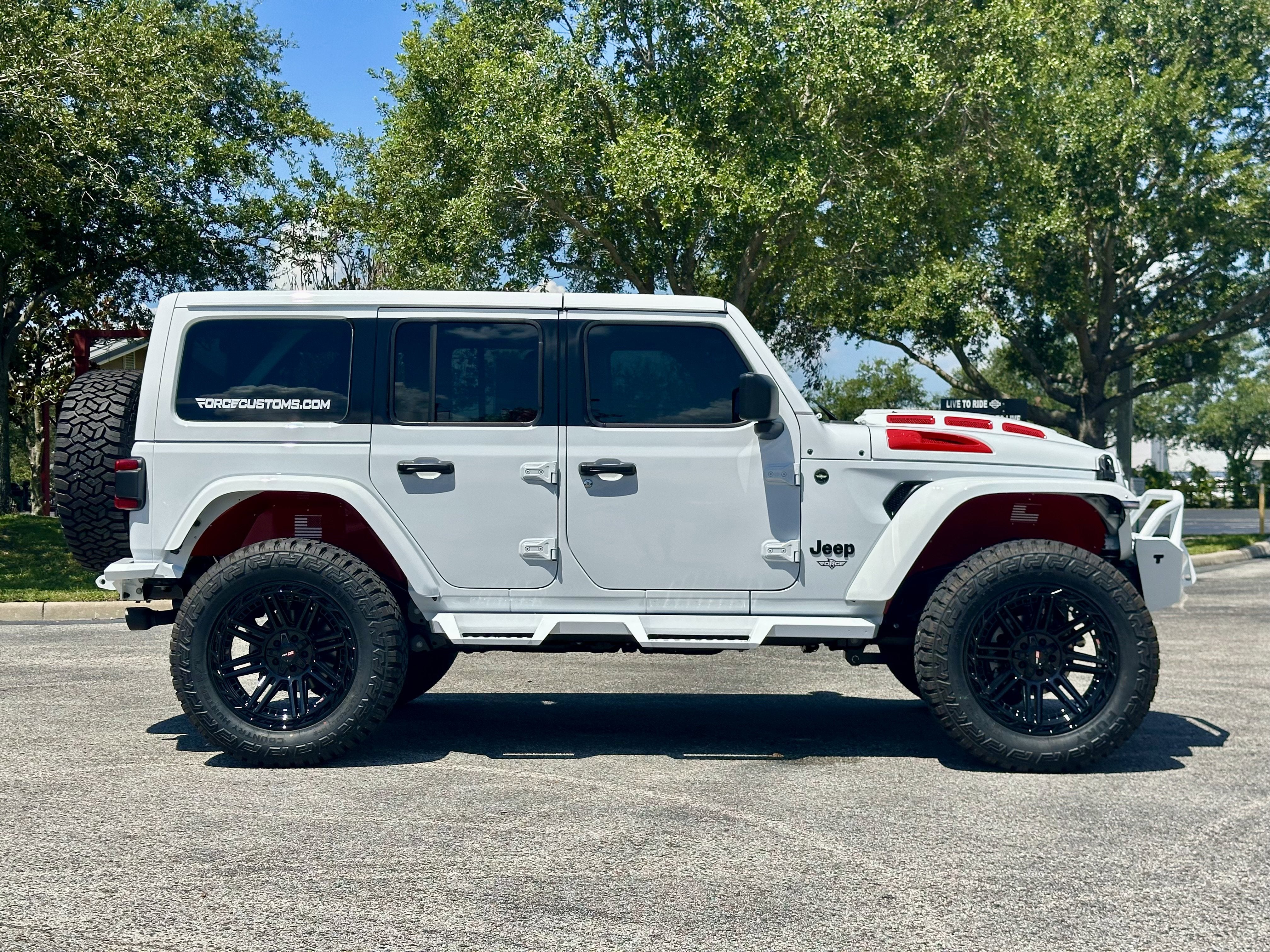 2025 Jeep Wrangler CUSTOM SAHARA