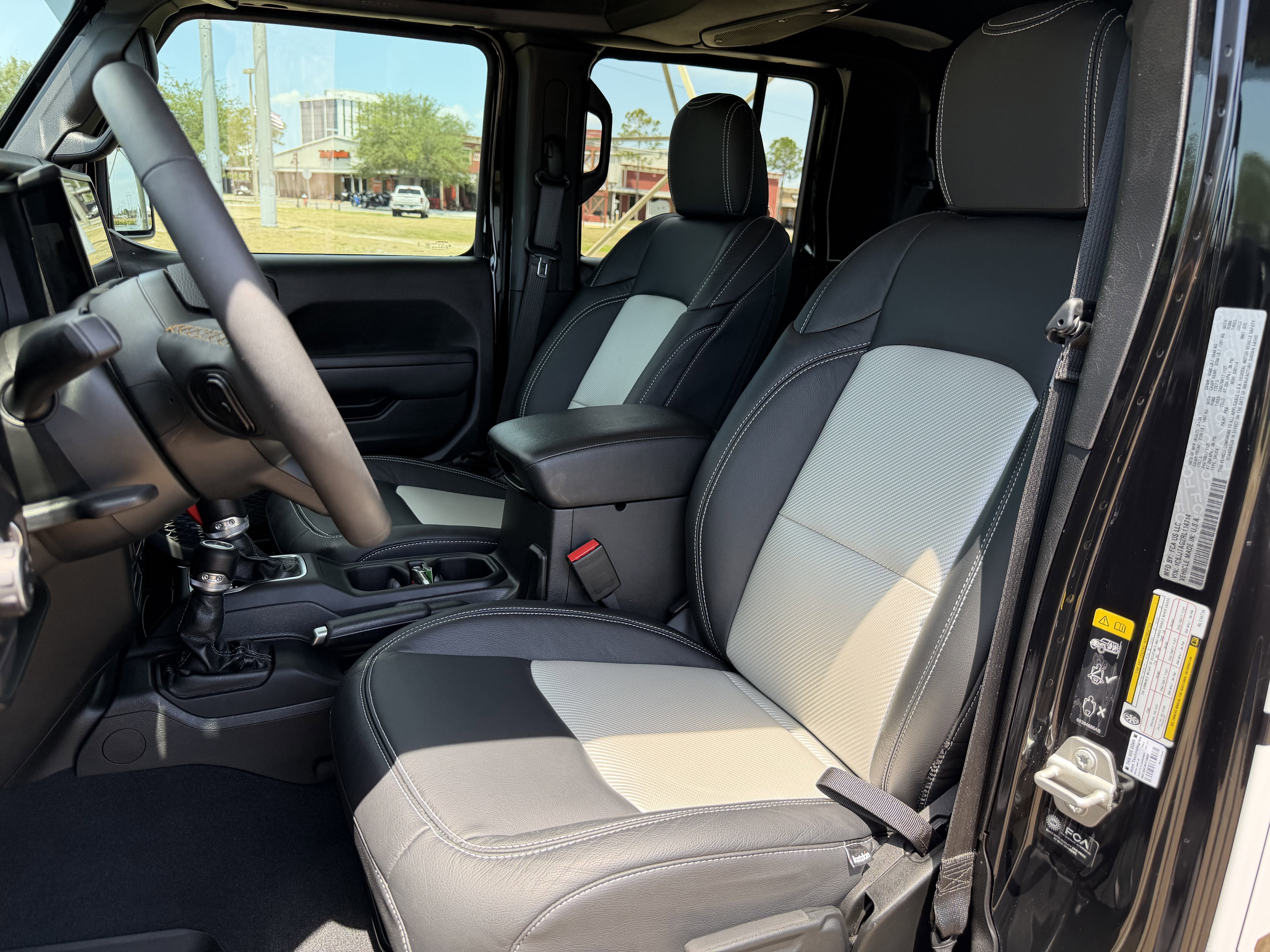 2024 Jeep Gladiator Sport S