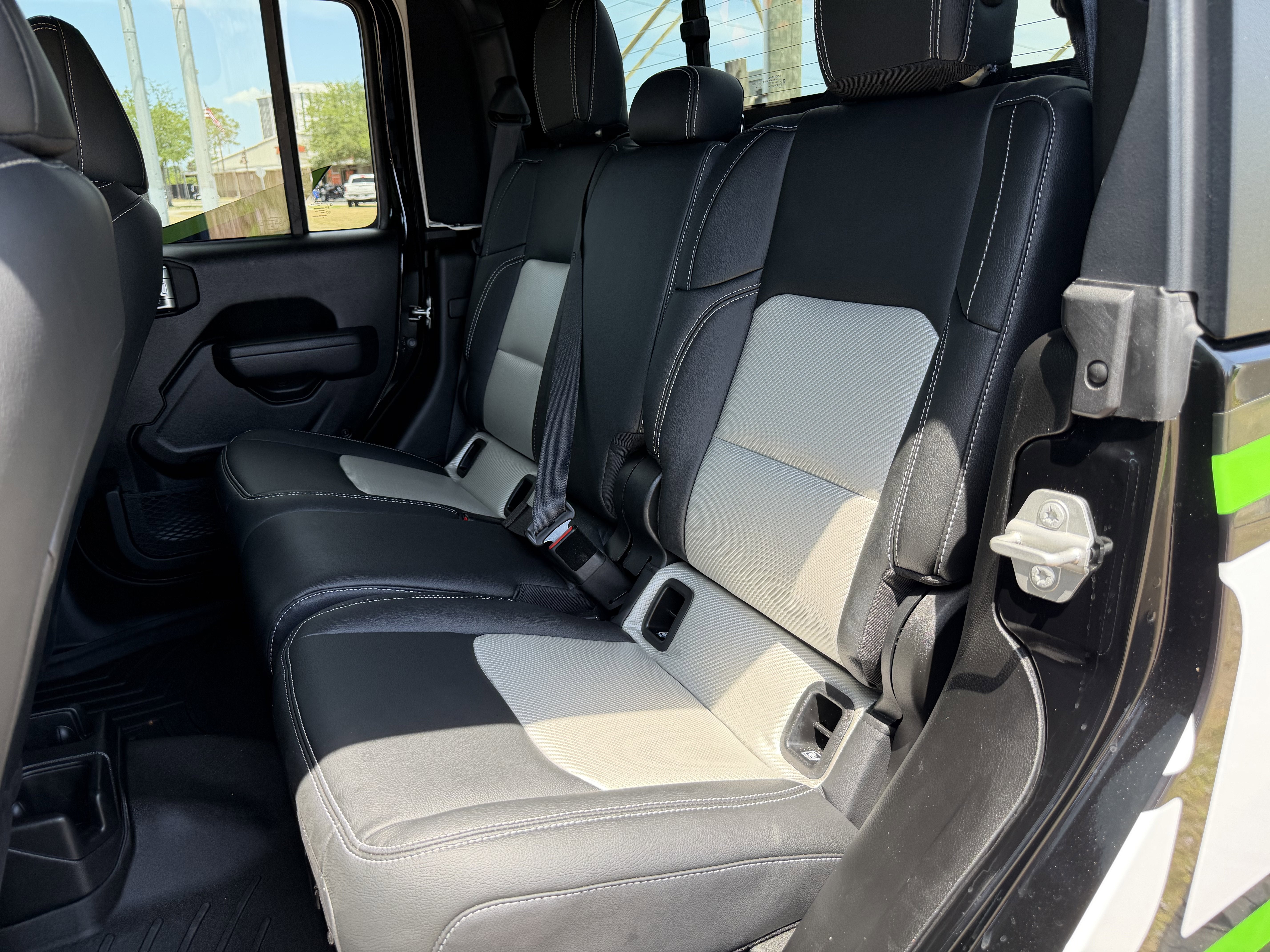 2024 Jeep Gladiator Sport S