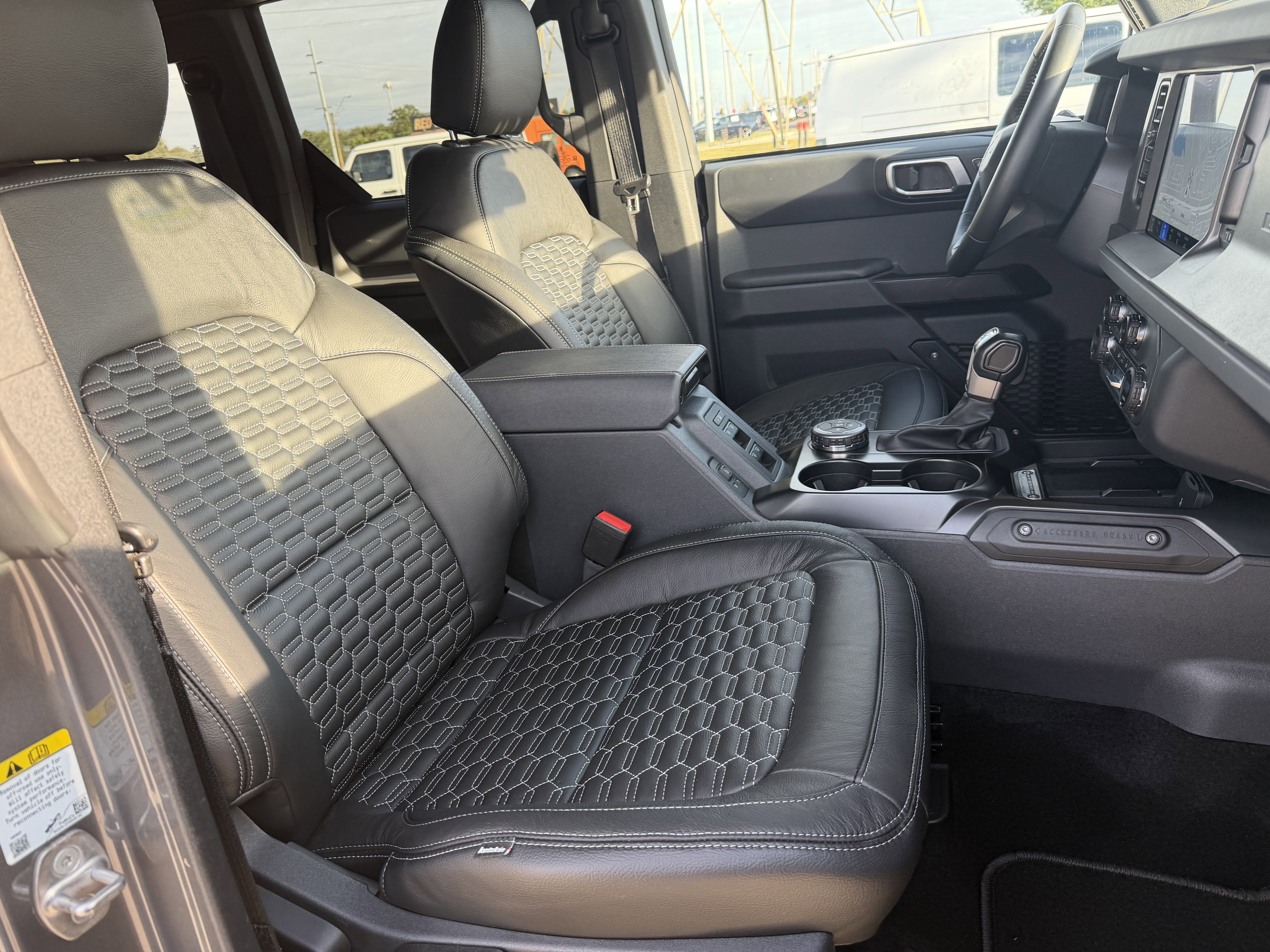 2025 Ford Bronco CUSTOM 6 LIFT