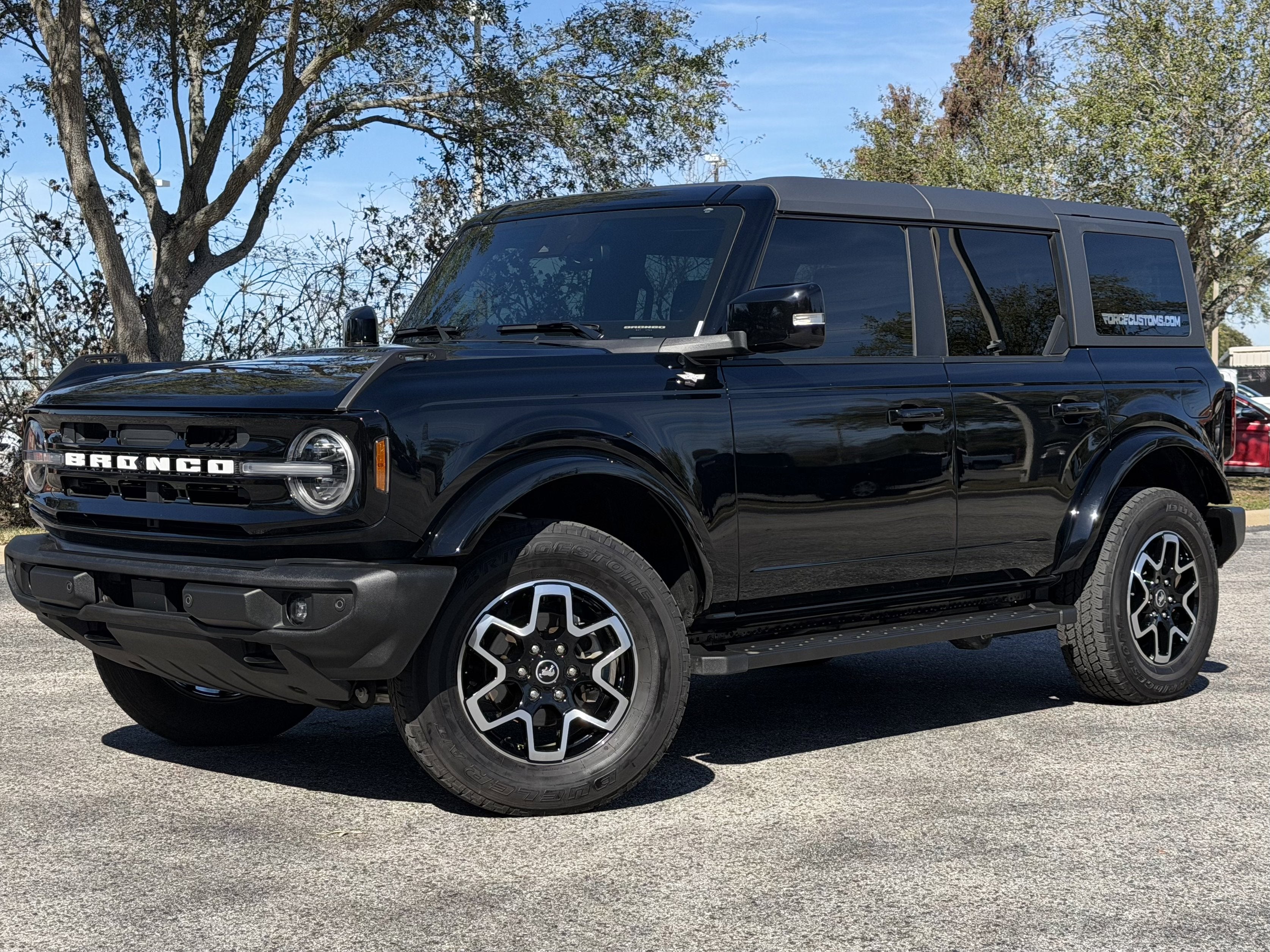2024 Ford Bronco Outer Banks