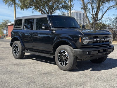 2024 Ford Bronco Outer Banks