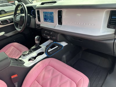 2023 Ford Bronco BLACK DIAMOND, PINK WRAP