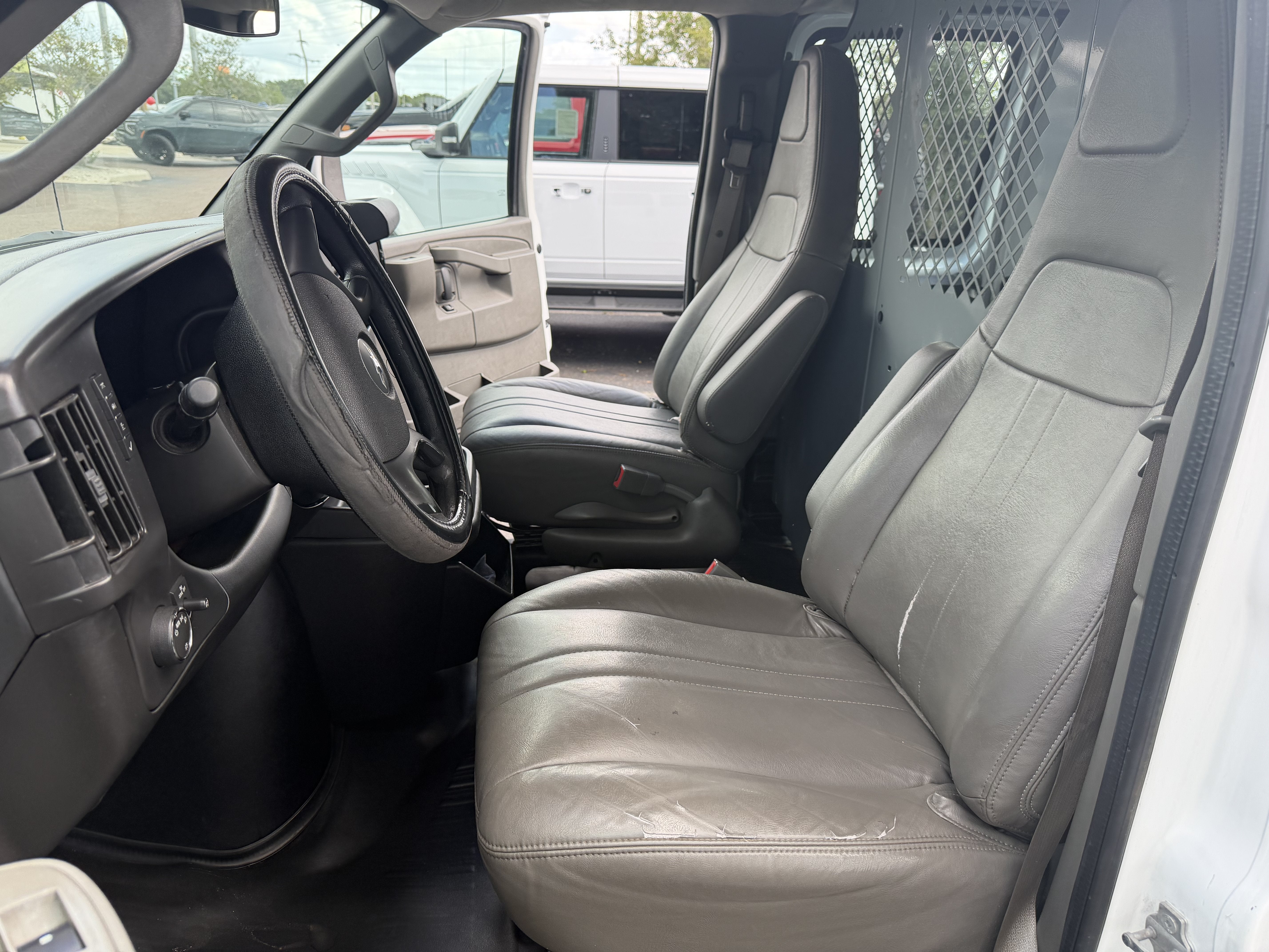 2016 Chevrolet Express Cargo Van RWD 2500 135
