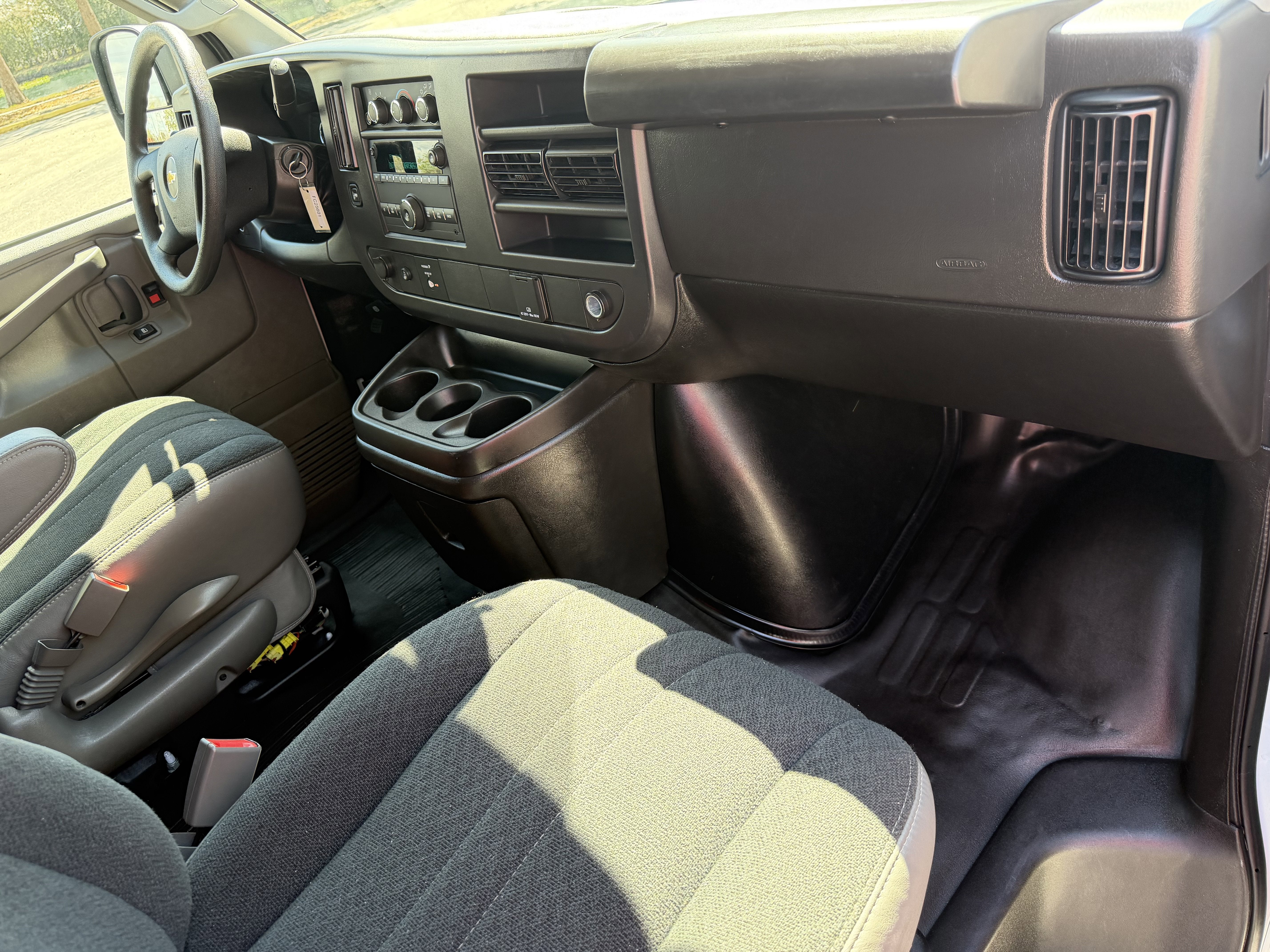 2024 Chevrolet Express Cargo Van RWD 2500 135