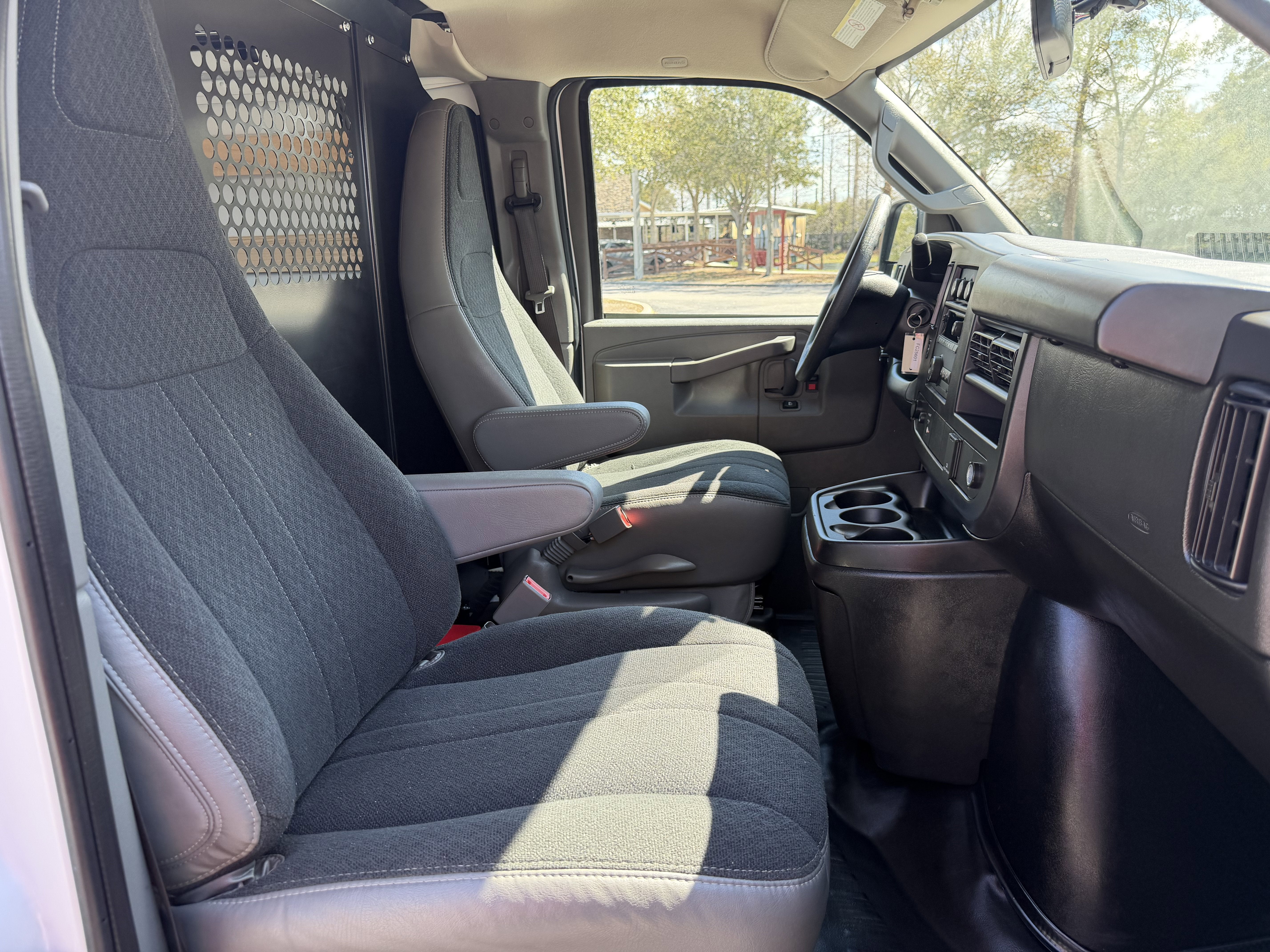 2024 Chevrolet Express Cargo Van RWD 2500 135