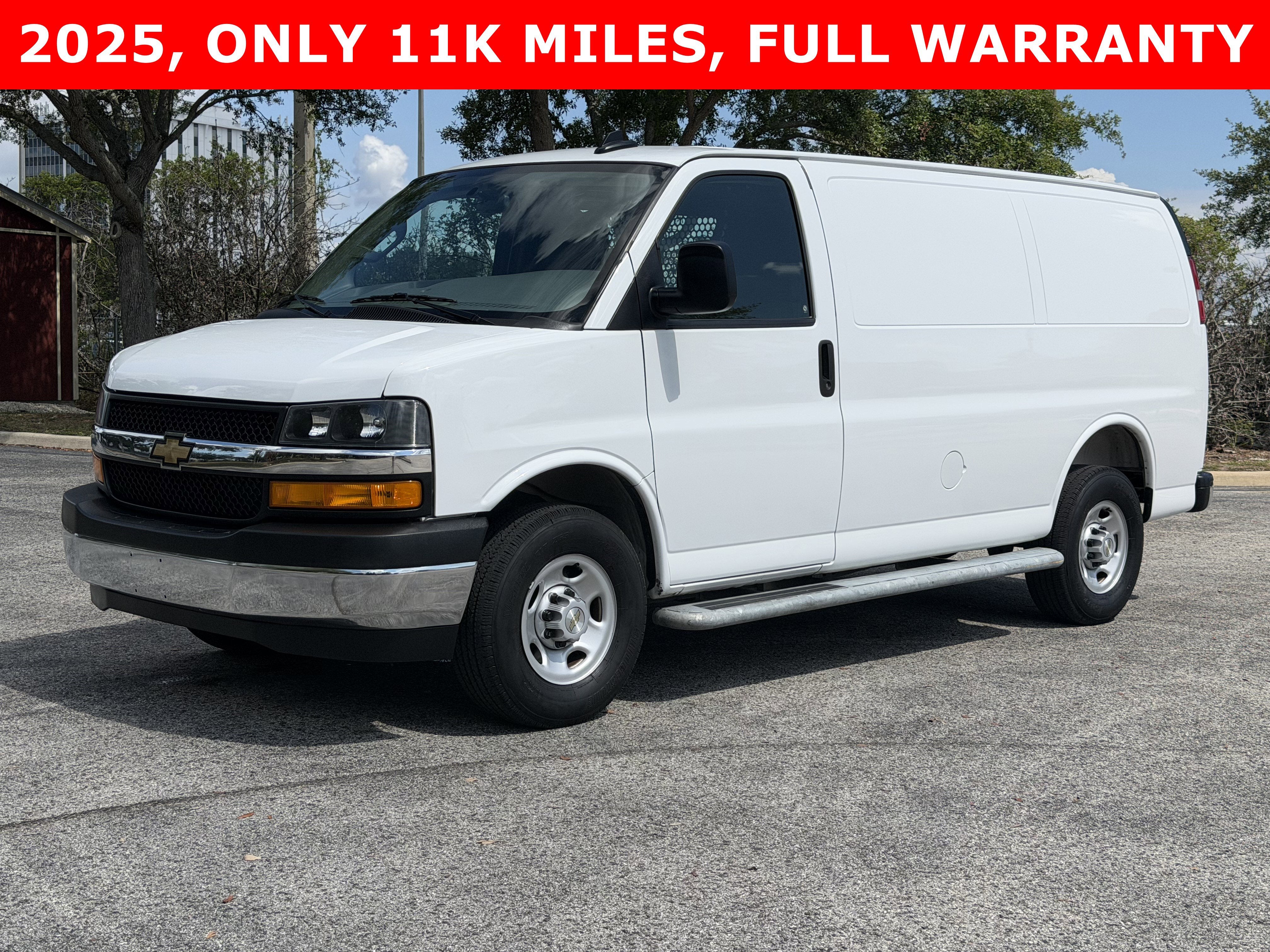 2025 Chevrolet Express Cargo Van RWD 2500 135