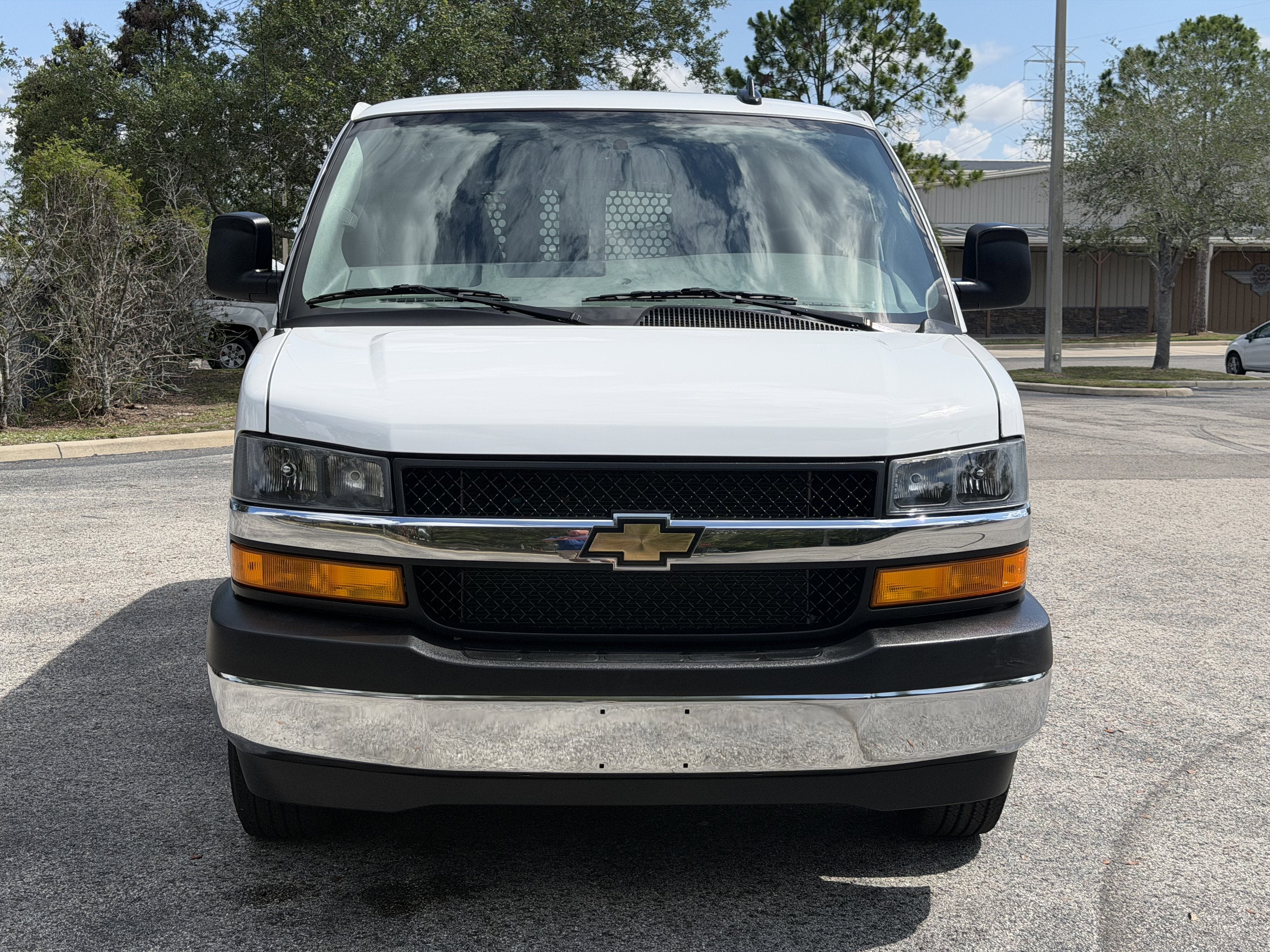 2025 Chevrolet Express Cargo Van RWD 2500 135