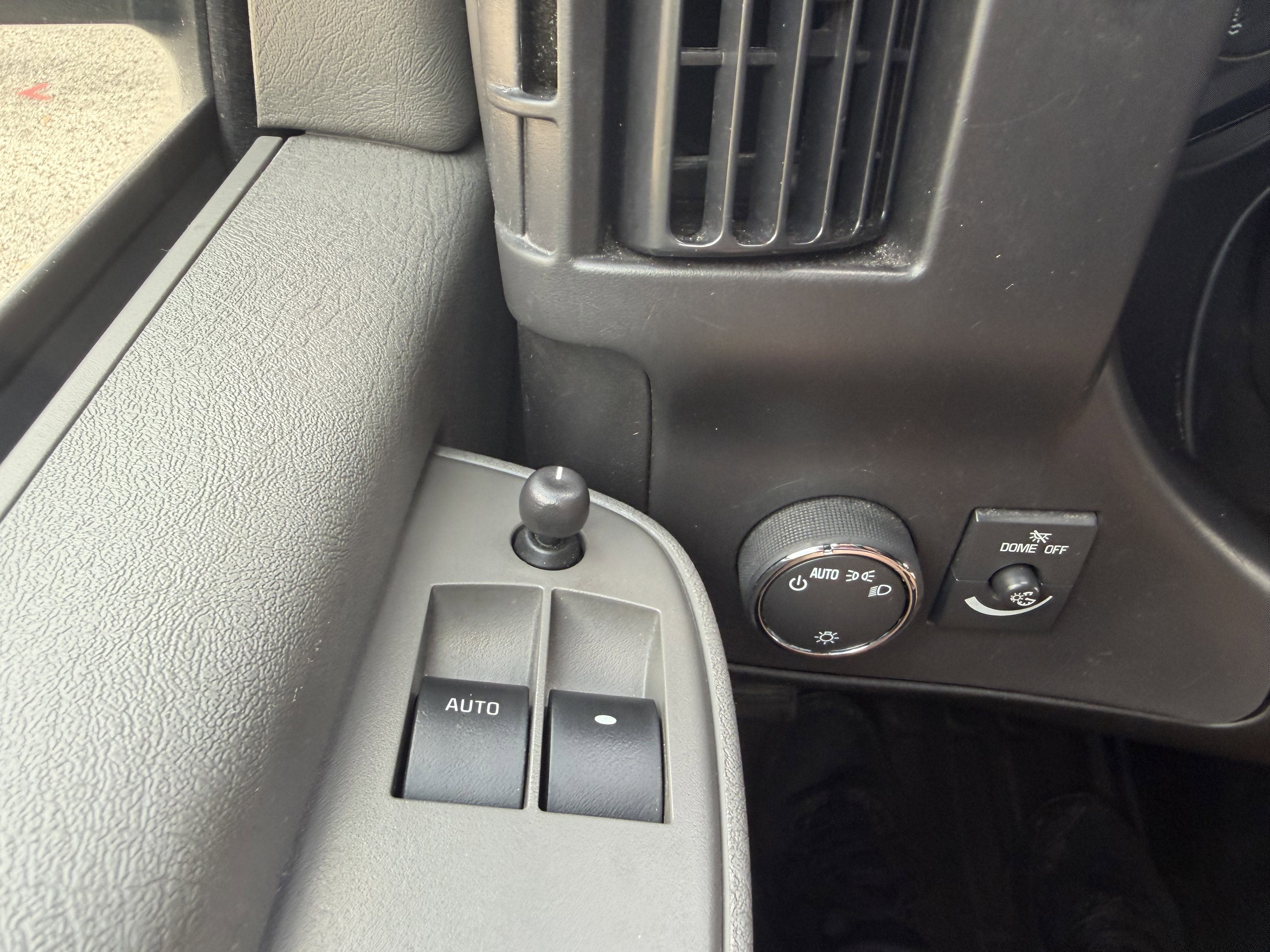 2025 Chevrolet Express Cargo Van RWD 2500 135