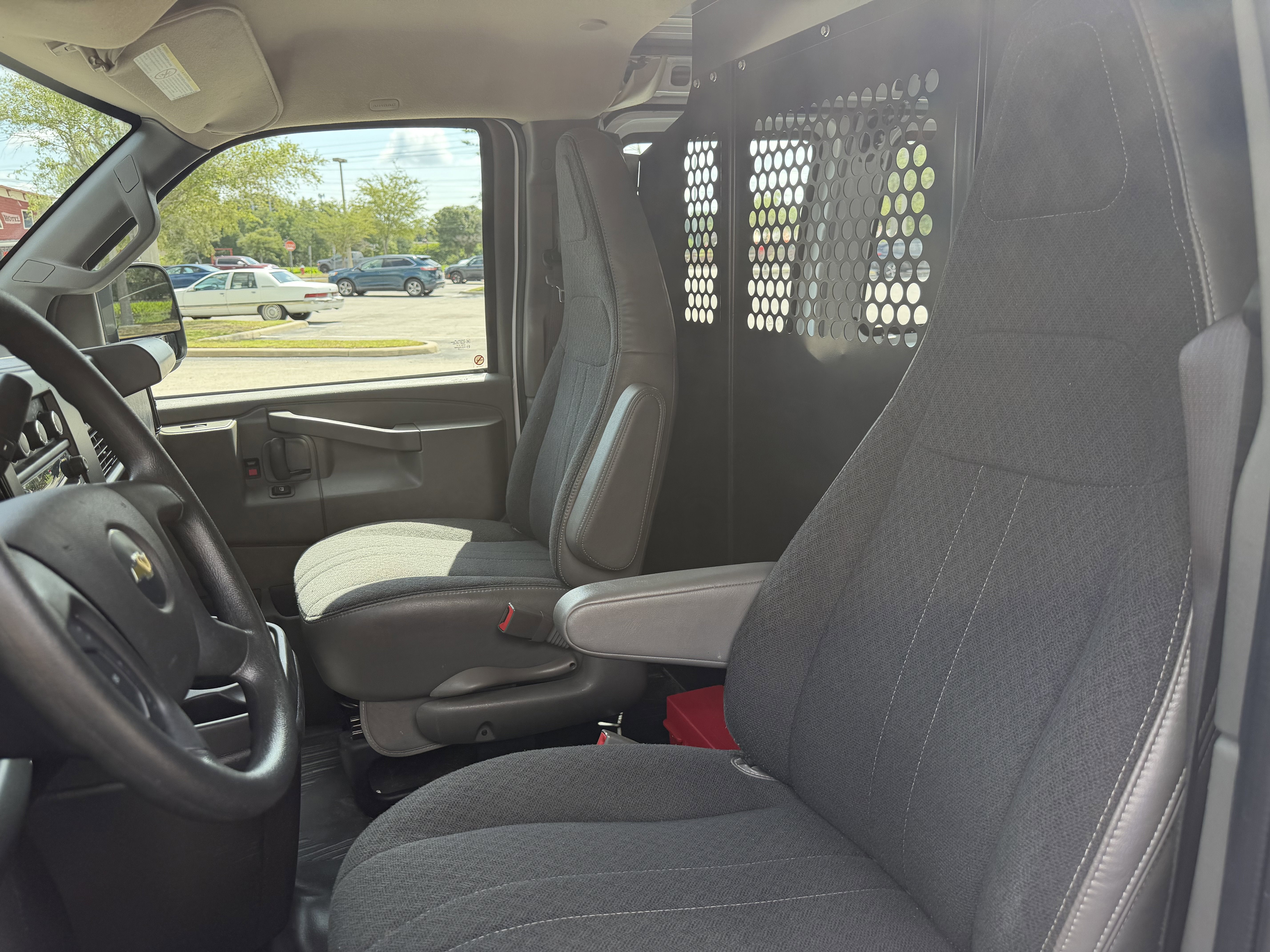 2025 Chevrolet Express Cargo Van RWD 2500 135