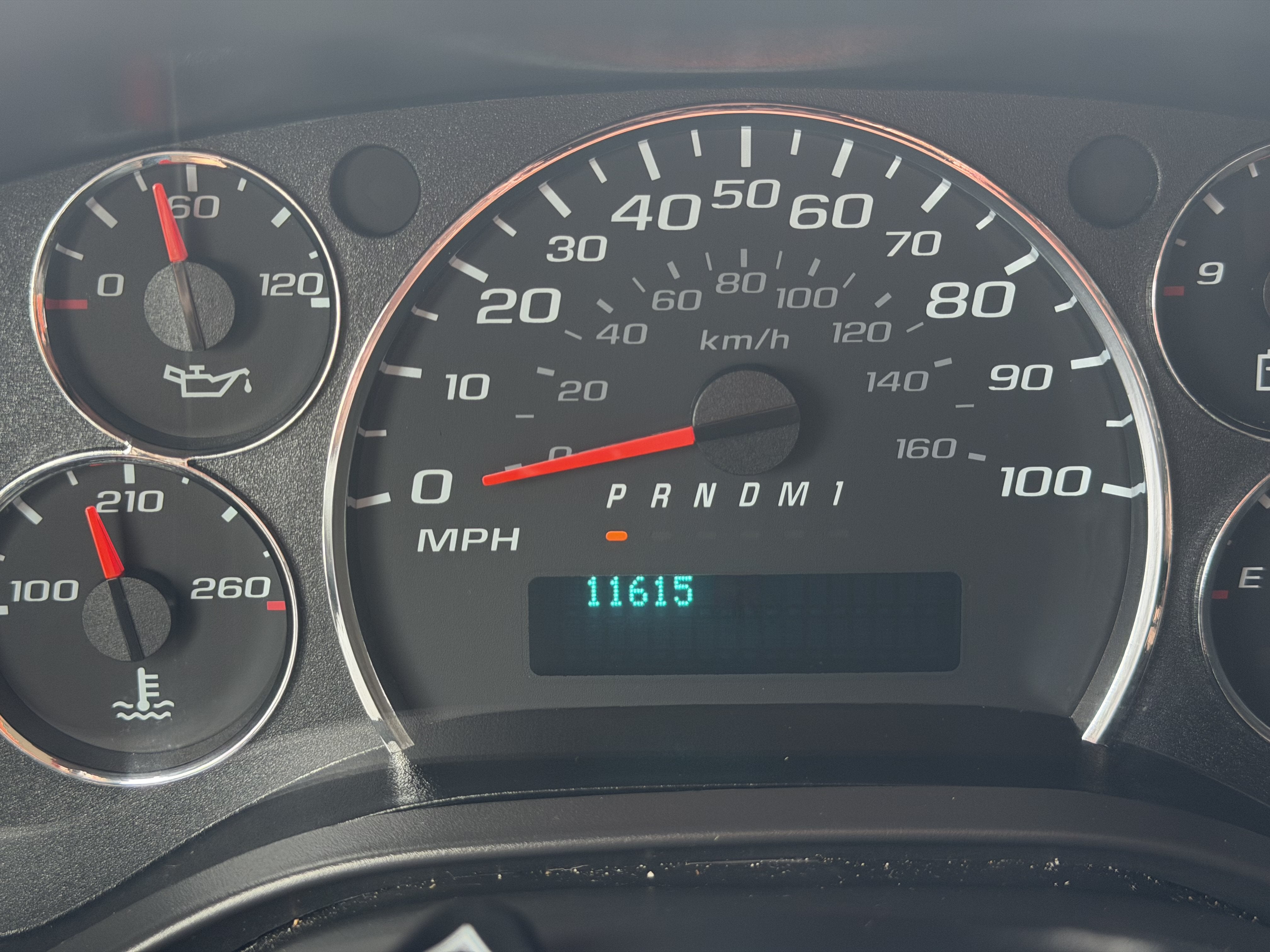 2025 Chevrolet Express Cargo Van RWD 2500 135