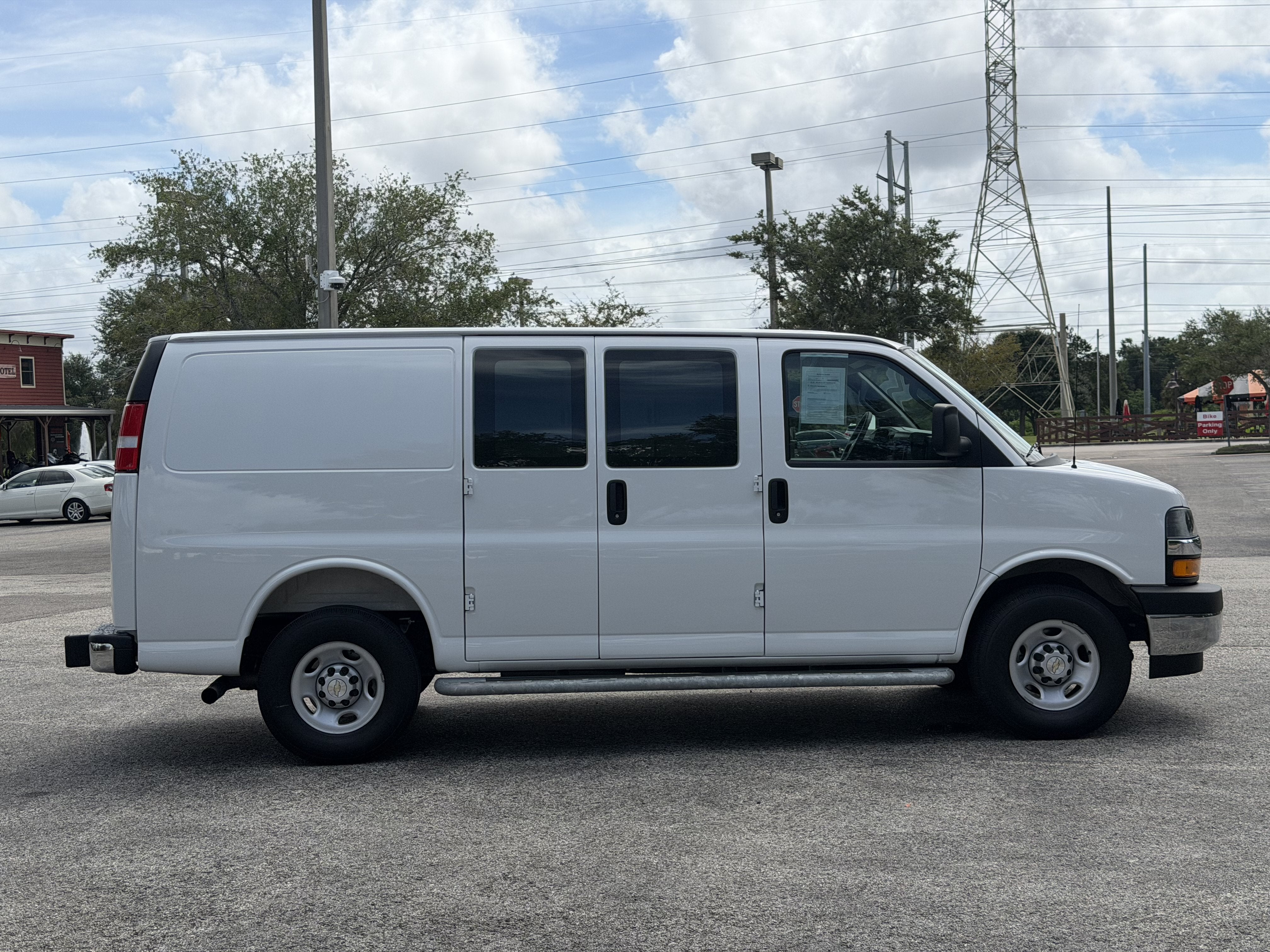 2025 Chevrolet Express Cargo Van RWD 2500 135