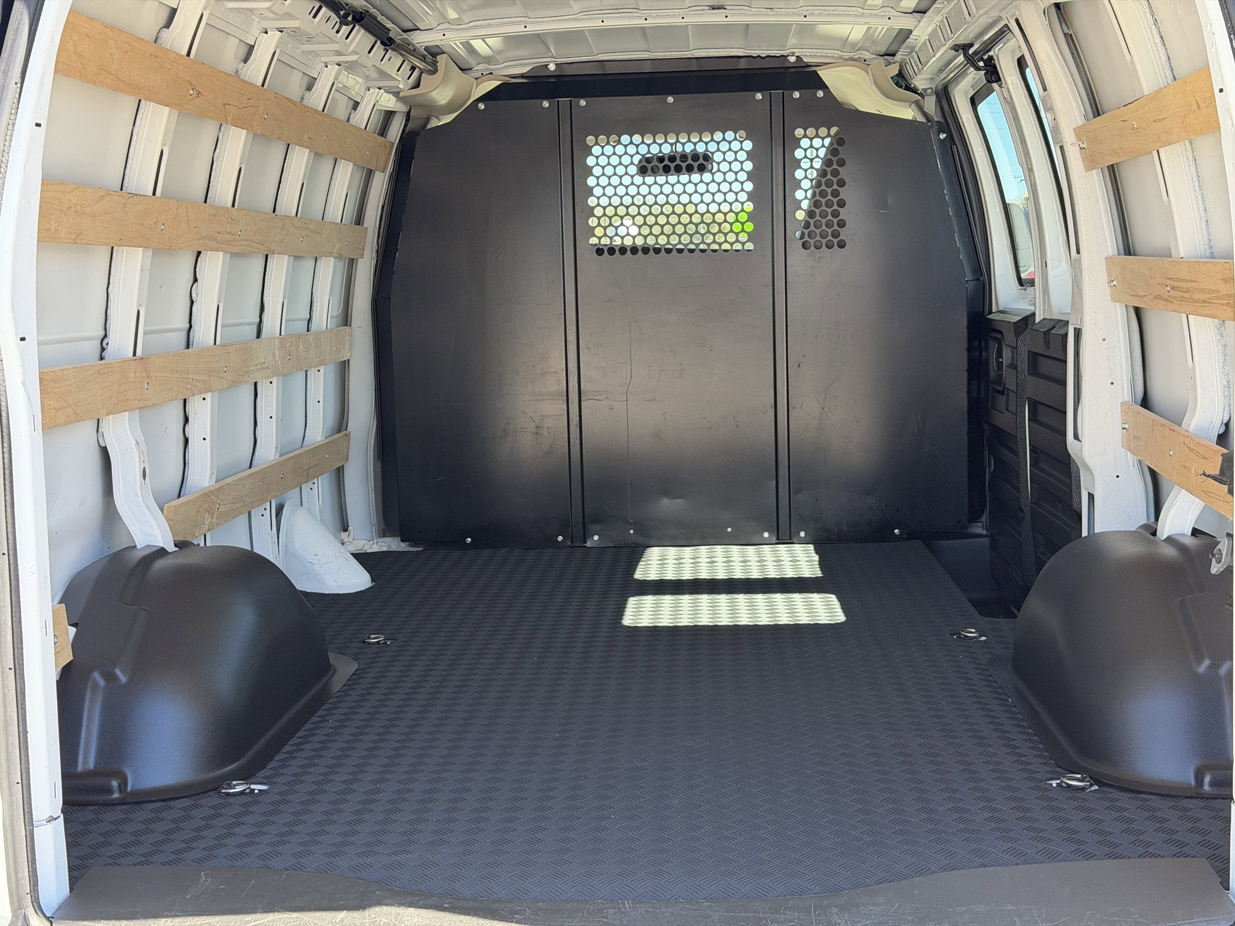 2024 Chevrolet Express Cargo Van RWD 2500 135