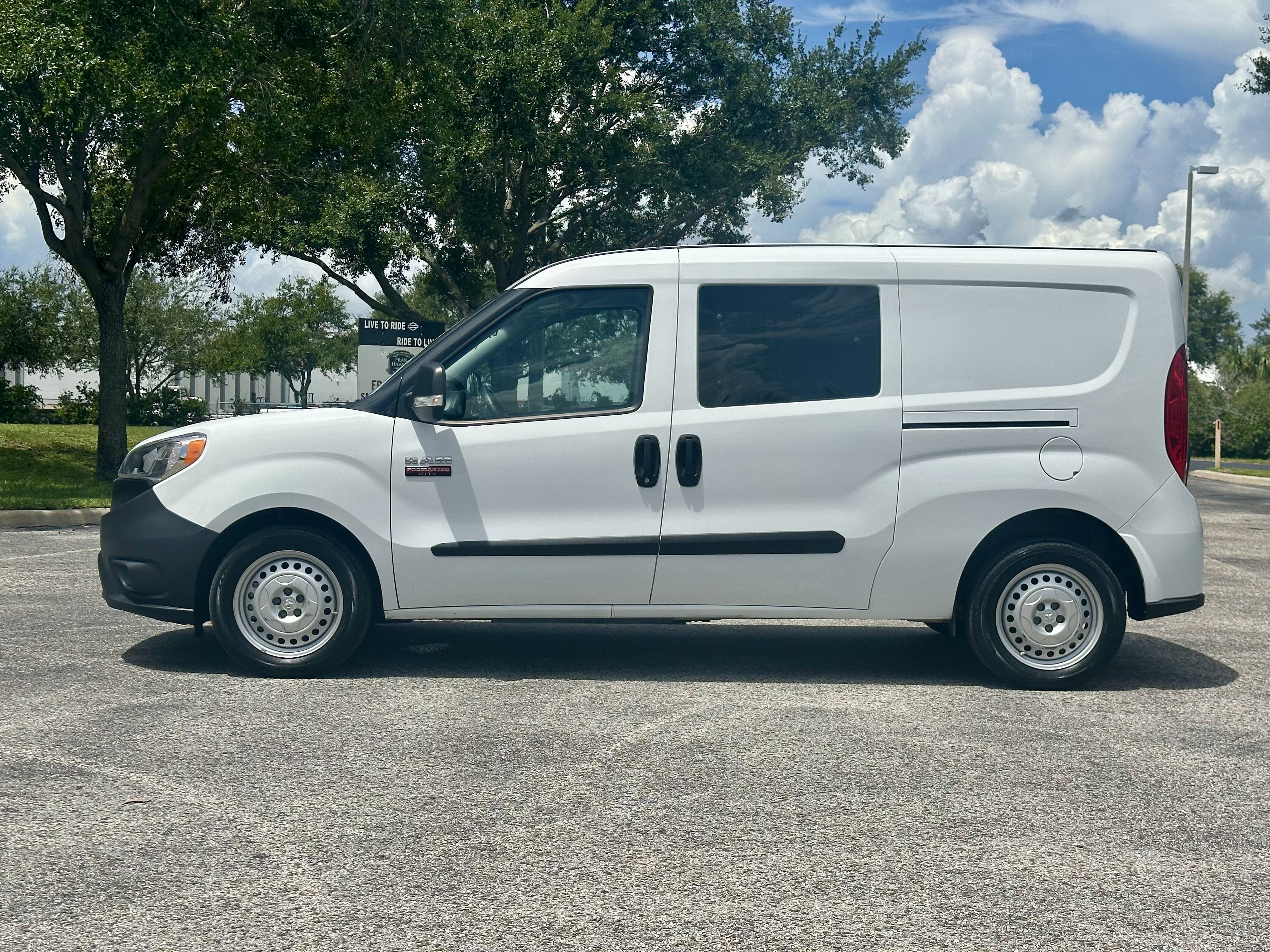 2022 RAM ProMaster City Cargo Van Tradesman