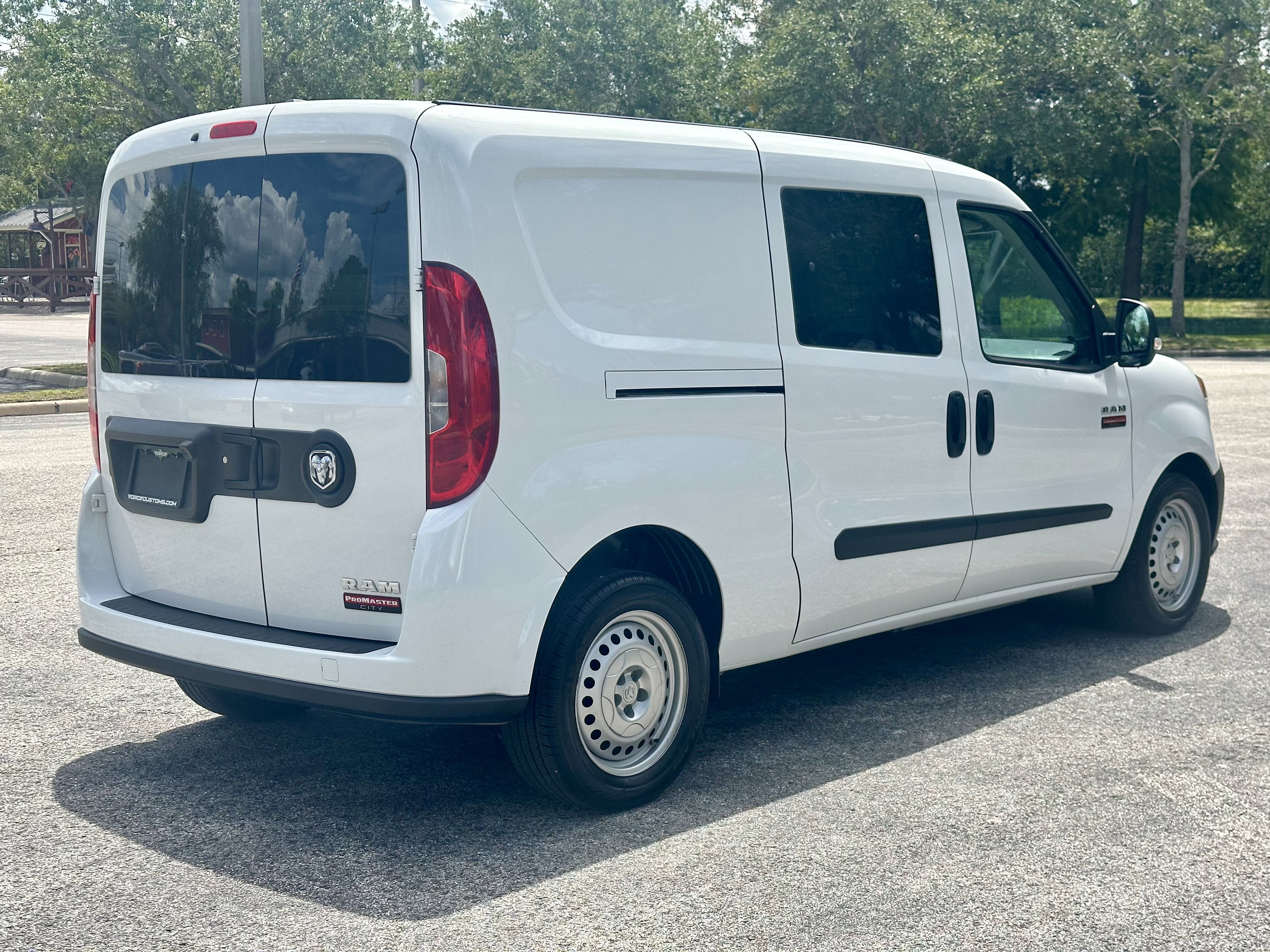 2022 RAM ProMaster City Cargo Van Tradesman