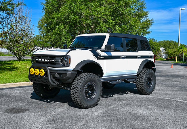 2023 FORD Bronco Belltech 7 Inch Lift 38 Inch Tires 17 Inch Wheels KC Lighting Equipped