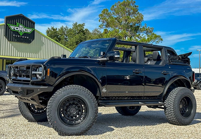 2023 FORD Bronco 4 Inch Ready Lift Turn Offroad Equipped Slim Fender Flares Turn Boards Bumpers Front & Rear Heavy Duty Tire Carrier 38 Inch Tires 20 Inch Wheels