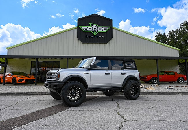 2024 FORD Bronco Silver 2.5 Inch Lift 35 Inch Tires 20 Inch Wheels Soft Top Equipped