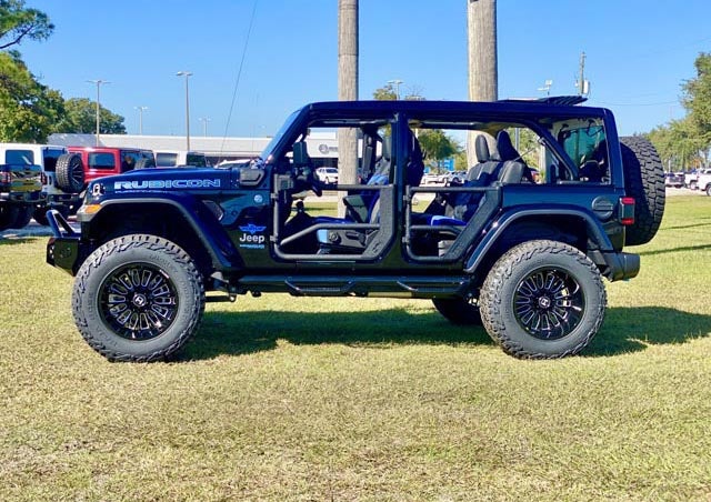 image of a Jeep with custom color
