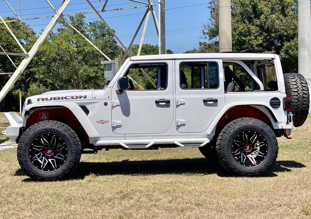 image of a Jeep with custom color