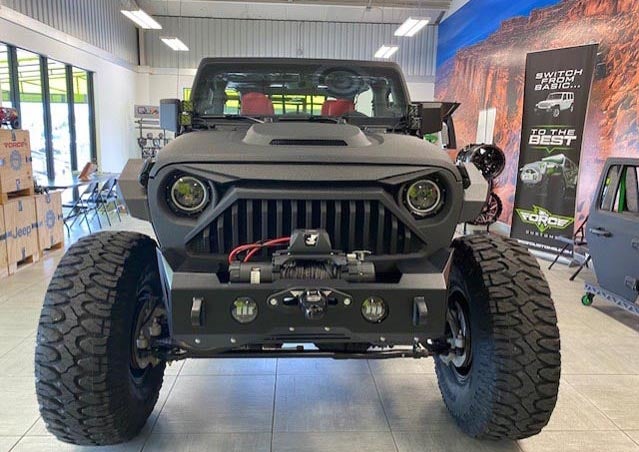 image of a Jeep with custom color