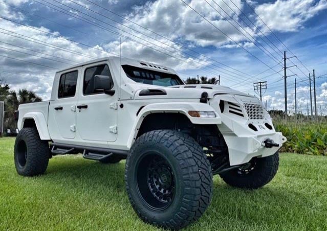 image of a Jeep with custom color